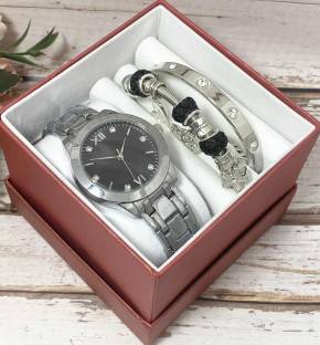 Набор женский: часы наручные и два браслета арт. 1503342