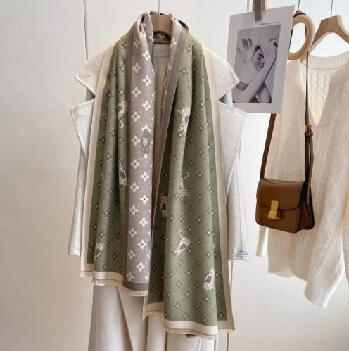 Палантин женский (185*65 см.) арт. 1539554 Палантин женский (185*65 см.) арт. 1539554