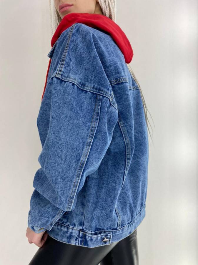 Купить джинсовая куртка женская с капюшоном арт. 1037913 - верхняя одеждаоптом по низкой цене