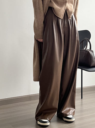 Брюки женские арт. 1545778 Брюки женские арт. 1545778