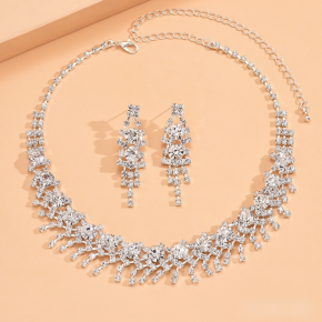 Набор женский: колье и серьги арт. 1539331