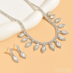 Набор женский: колье и серьги арт. 1539292